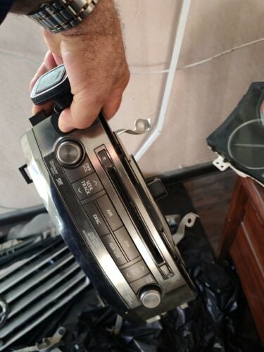 للبيع قطع غيار لكزس