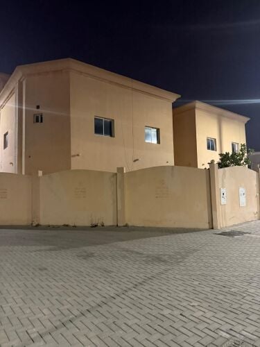 للبيع فيلتين متلاسقات الريان فرصة