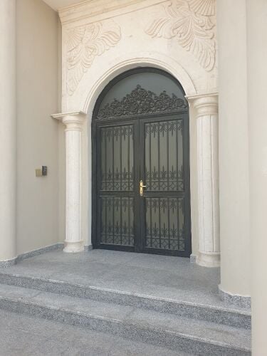 للايجار فيلا جديدة في الدحيل