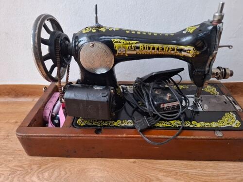 sewing machine