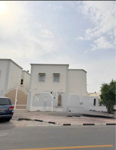 فيلاللايجارالمره الشرقيه11غرفه