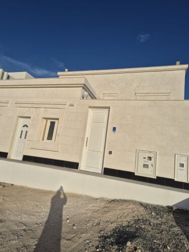 للبيع فيلا بالناصرية تشطيب سوبر 