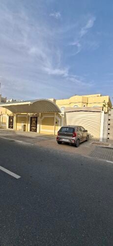 للإيجار فيلا في معيذر الجنوبي