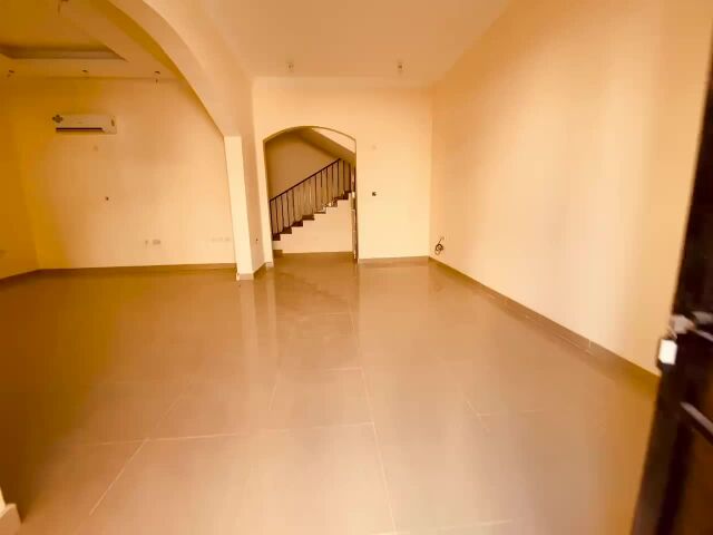 فلل موظفين وموظفات بأم أصلال علي