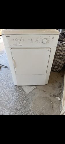 للبيع دراير ملابس