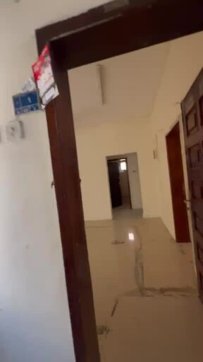 للايجار شقه ٤غرف بمدينة خليفه