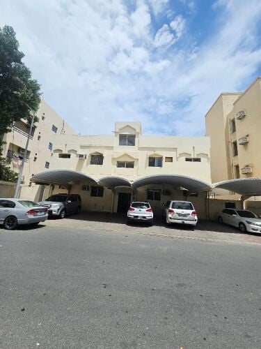 للايجار شقه مدينه خليفه الجنوبيه