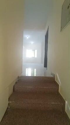 للإيجار 3 غرف صالة الغرافة ممتازة