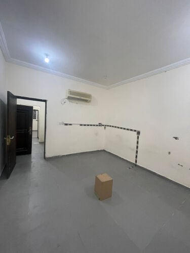 شقق للموظفين بالمرة الشرقيه غرفة