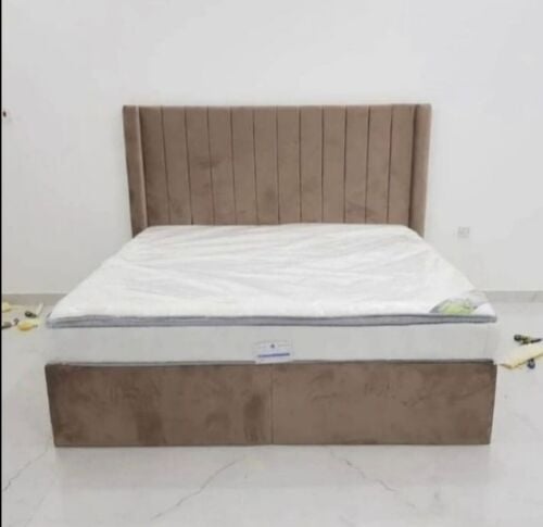 سرير ومرتبة