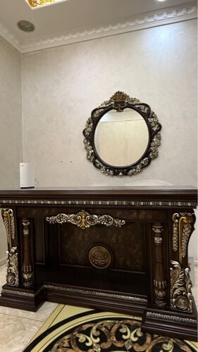 كونسول مع مرآة