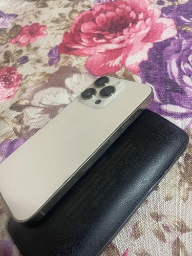 ايفون 14 برو 