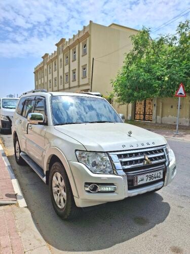 urgent sale mistubishi pajaro 2020