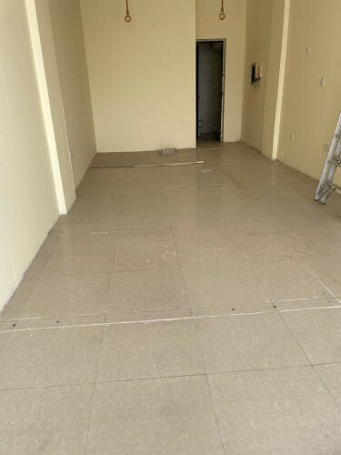 للايجار مكاتب ومحلات ام صلال محمد