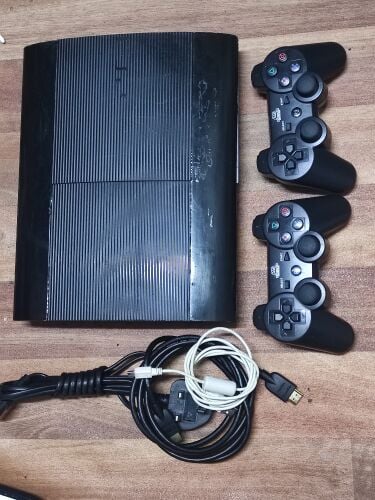 PS3 Jailbroken with 50+ games