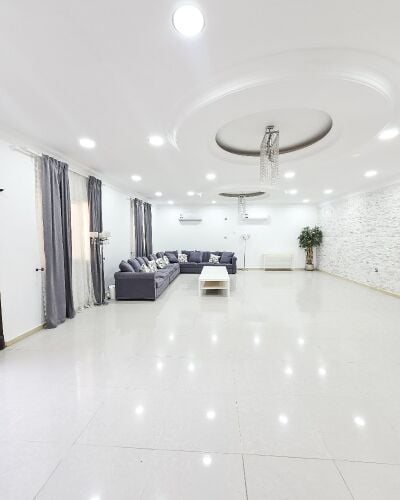 *[ استراحة 920م - للبيع ام عبيرية