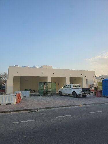 فيلا ارضيه ومحلات مكرمه