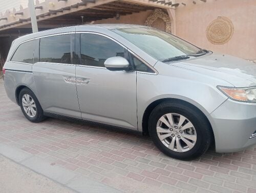 Honda Odis 2016 for rent