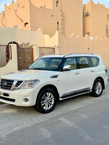  Nissan Patrol 2012 LE Diamond Edi