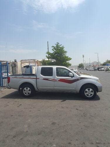 Nissan pickup