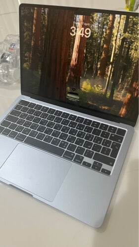 ماك بوك اير م٤ ١٣ انش