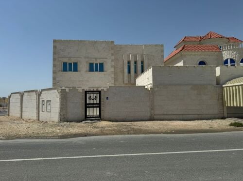 للبيع فيلا في الصخامه