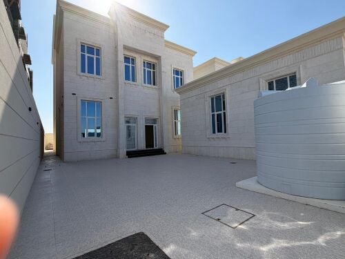 للبيع فيلا جديده ف الوكرة