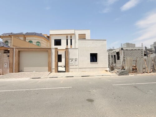 للبيع فيلا جديد في المطار القديم