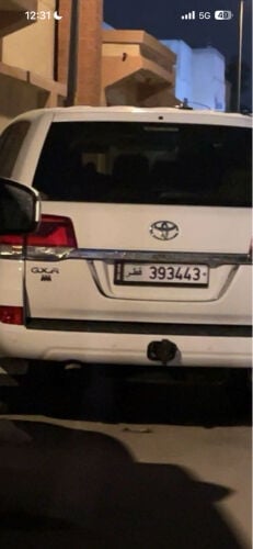 للبيع لوحةً سداسية 