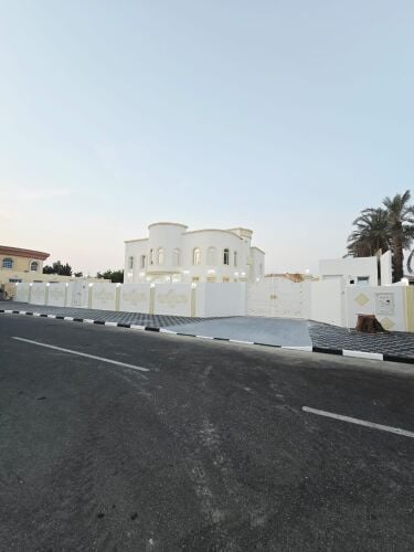 للبيع فيلا في لقطيفية