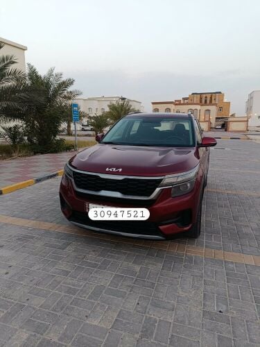 Kia Seltos family used car seal