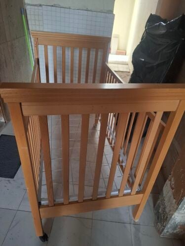 Baby crib for sale
