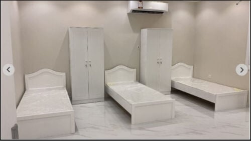 بيع غرفة نوم وخزانة وسرير