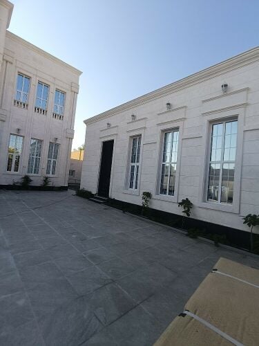 فيلا فاخرة للبيع روضة الحمامة