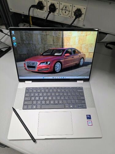 HP Envy x360 Ultra 7 16GB-1TB 16