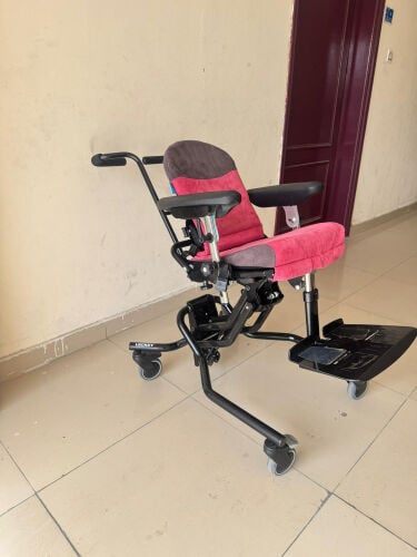 كرسي طبي للاطفال