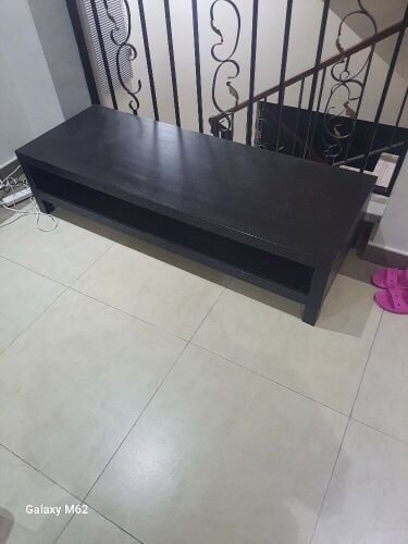 قاعدة تلفاز