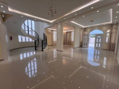 فيلا تشطيب ممتاز مجلس خارجي 