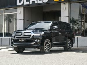 Land Cruiser GXR Grand Touring 2019