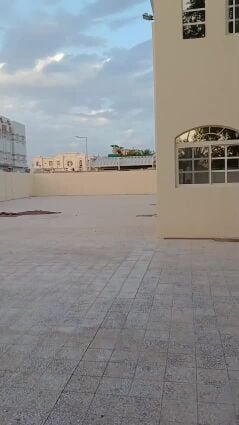 للايجار فيلا على الاسكان ف الخيسة