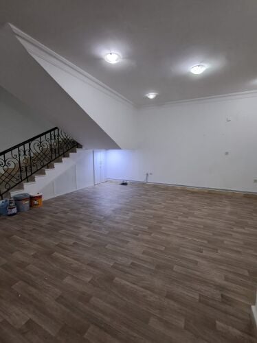 للايجار فيلا في العبيب مع مكيفات