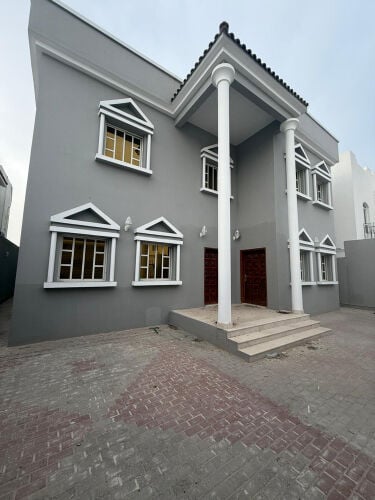 فيلا بالدحيل للايجار خدمى