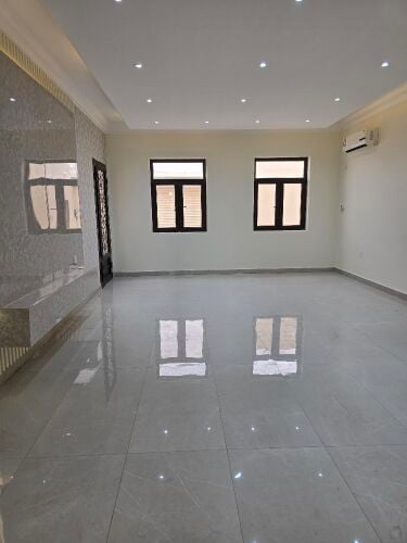 ايجار فيلا نعيجه بالمكيفات