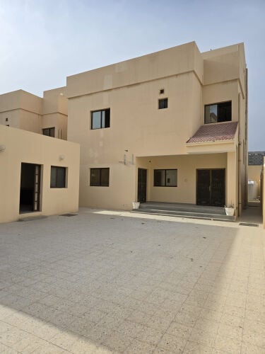 للاجار فيلا في معيذر