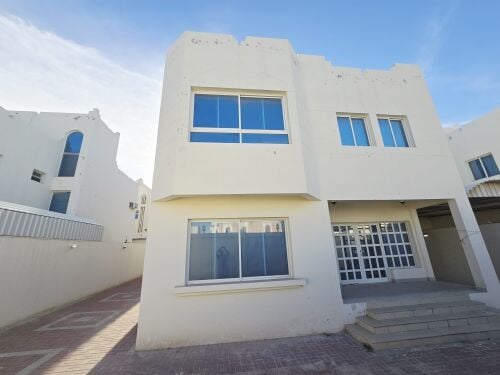 فيلا للايجار بمعيذر الشمالي