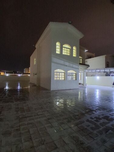 للايجار فيلا الخيسة مكيفة منفصلة