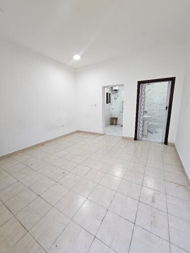 بدون عموله وشامل استديو للإيجار