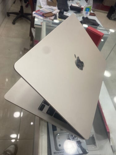 MacBook Pro M2