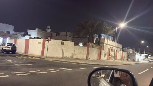 للبيع بيت شعبى بمعيذر الجنوبي