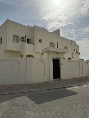للايجار فلتين في منطقه معيذر 